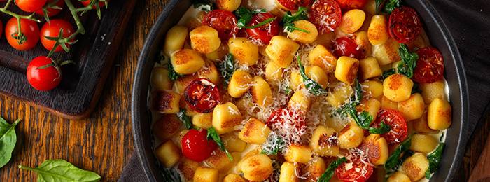 Gnocchi with Baby Tomatoes and Creamy Spinach Sauce | Bertolli