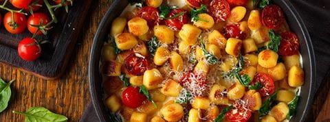 recipe image Gnocchi with Baby Tomatoes and Creamy Spinach Sauce